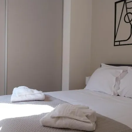Uni Island - City Heart Suites Heraklion Zewnętrze zdjęcie