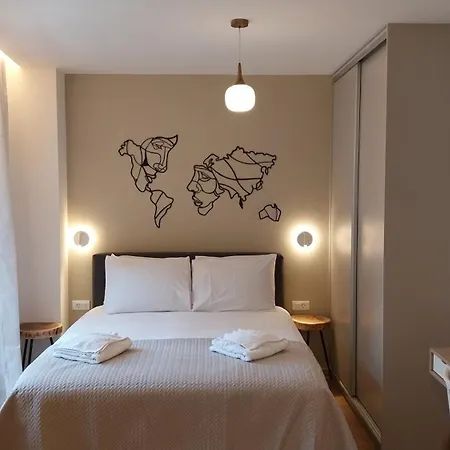Uni Island - City Heart Suites Heraklion Zewnętrze zdjęcie